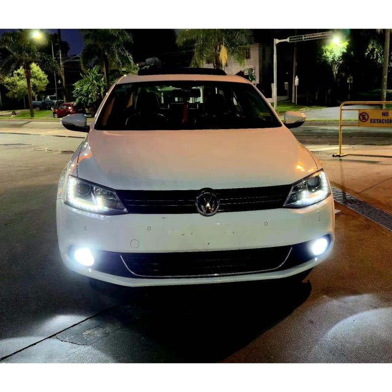 Volkswagen Vento 2.0 Sportline Tsi 200cv Bi-xenon - 9