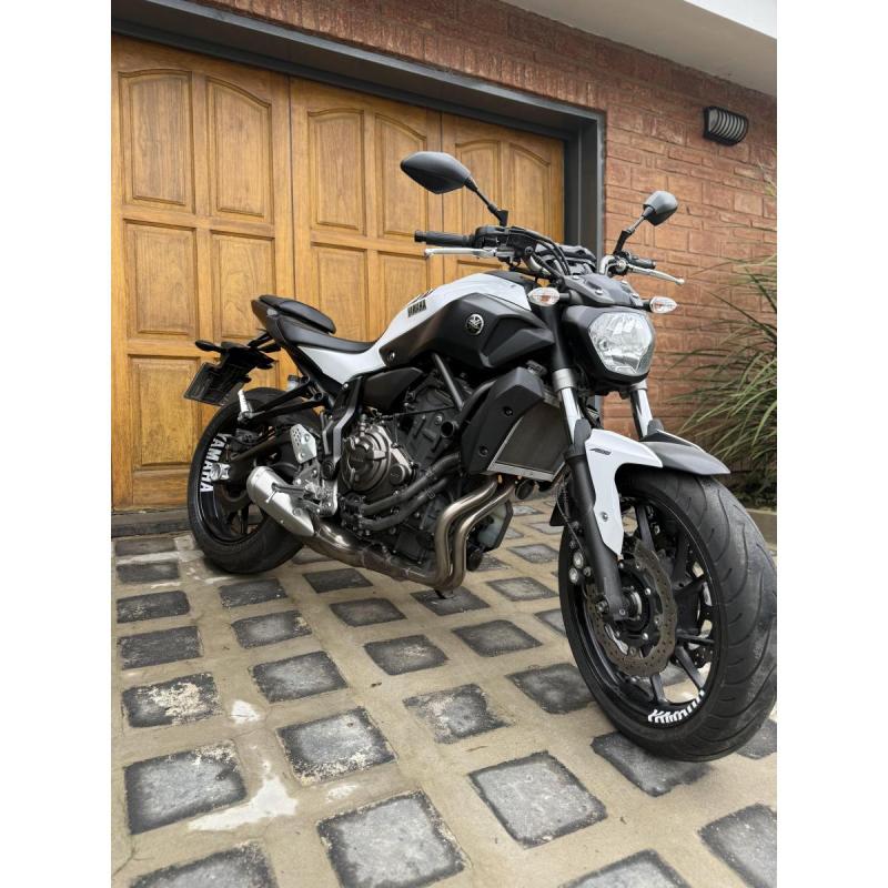 Yamaha MT 07 2017 - 4