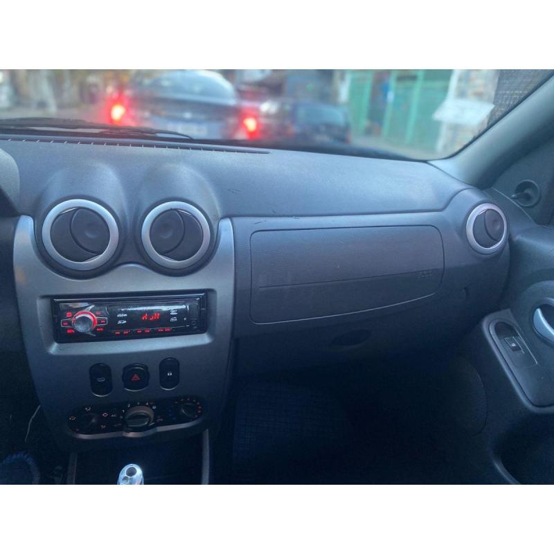 Renault Logan 2011 - 7