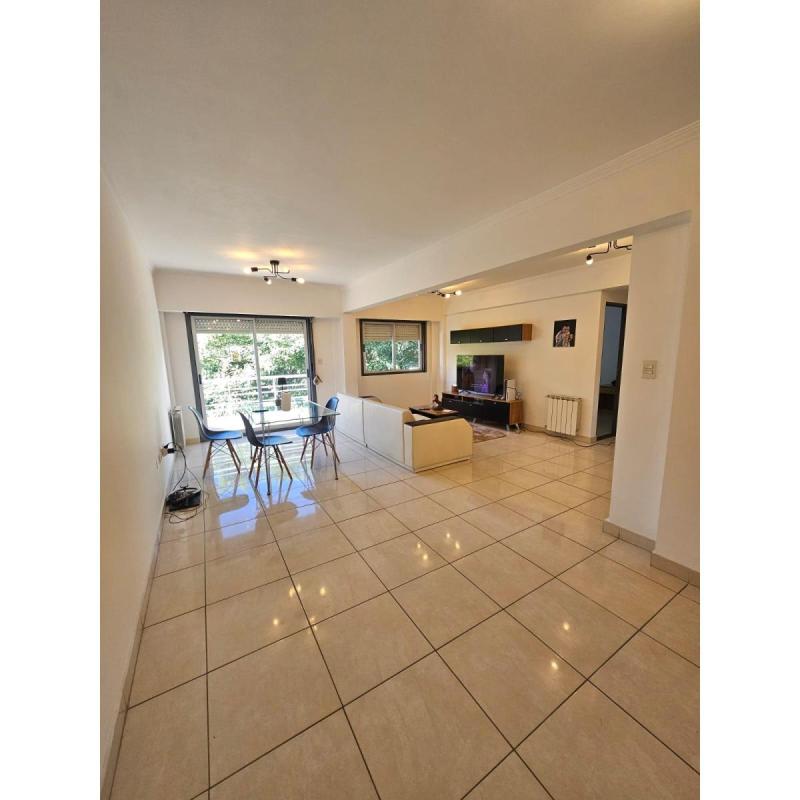 Dueño Directo Vende Excelente Dúplex En El Último Piso Con Terraza Y Parrilla 220 M² Totales - 17/20