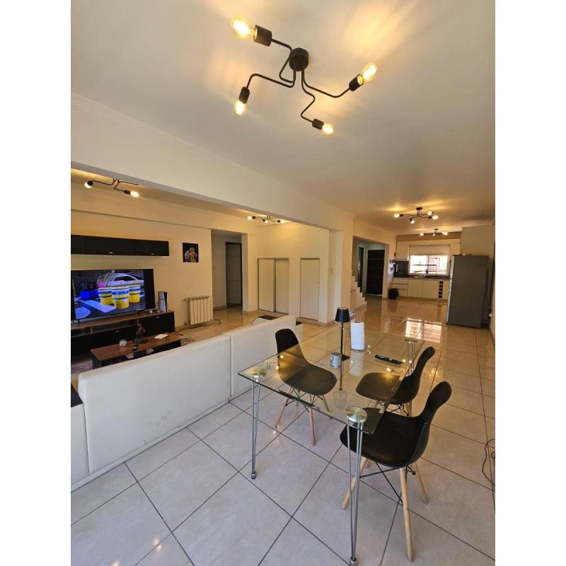 Dueño Directo Vende Excelente Dúplex En El Último Piso Con Terraza Y Parrilla 220 M² Totales - 18/20