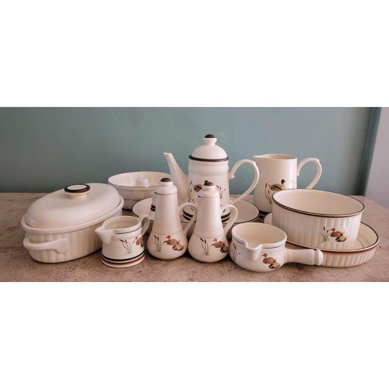 Set de juego de cerámica con dibujos de patos