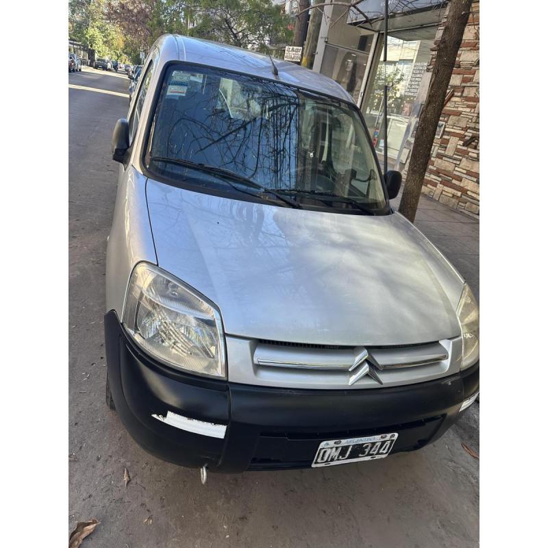 berlingo 2015 1.6 hdi. furgon business mixto. - 5