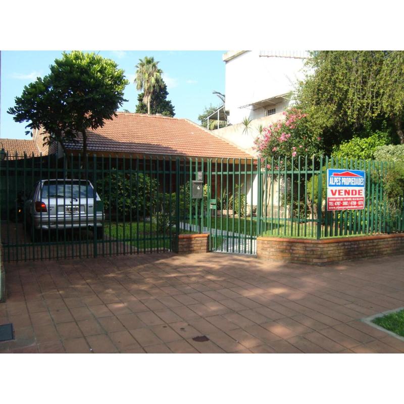 VENTA: Villa Ballester Chalet 4 amb con lote 10 x 43