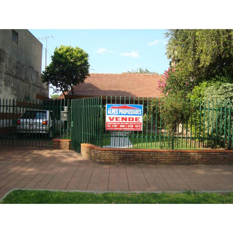 VENTA: Villa Ballester Chalet 4 amb con lote 10 x 43 - 2