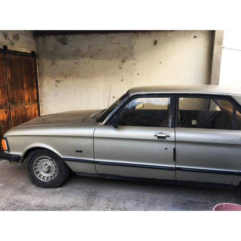 VENDO Ford Falcon ´83 Guía Deluxe