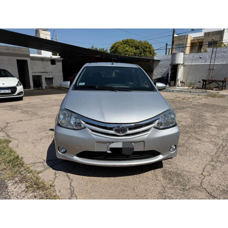 Etios 2015 - 9