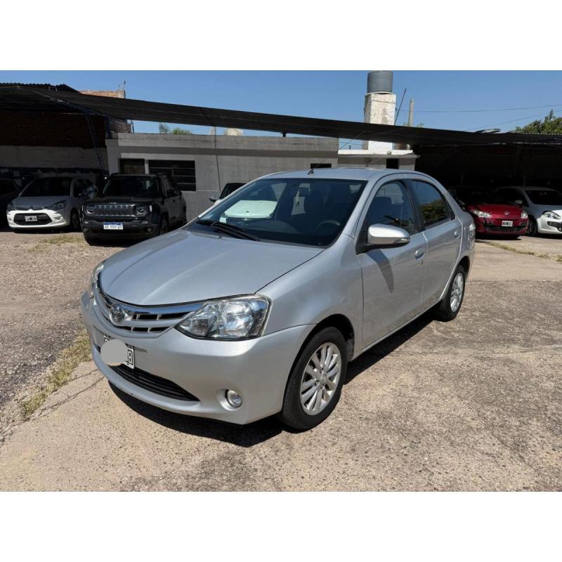 Etios 2015 - 11
