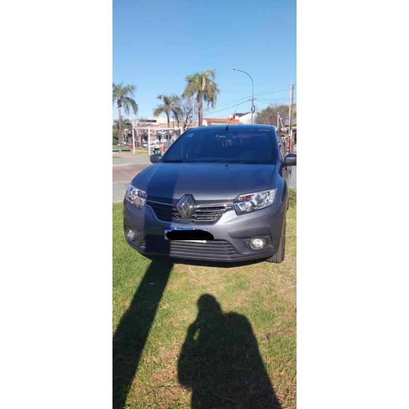 Vendo Renault Logan intense 2022