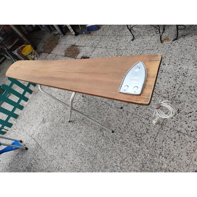 tabla de planchar o mesa de planchado
