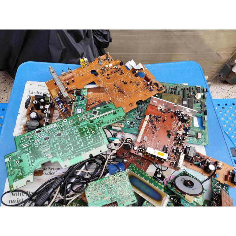 lote de basura electronica