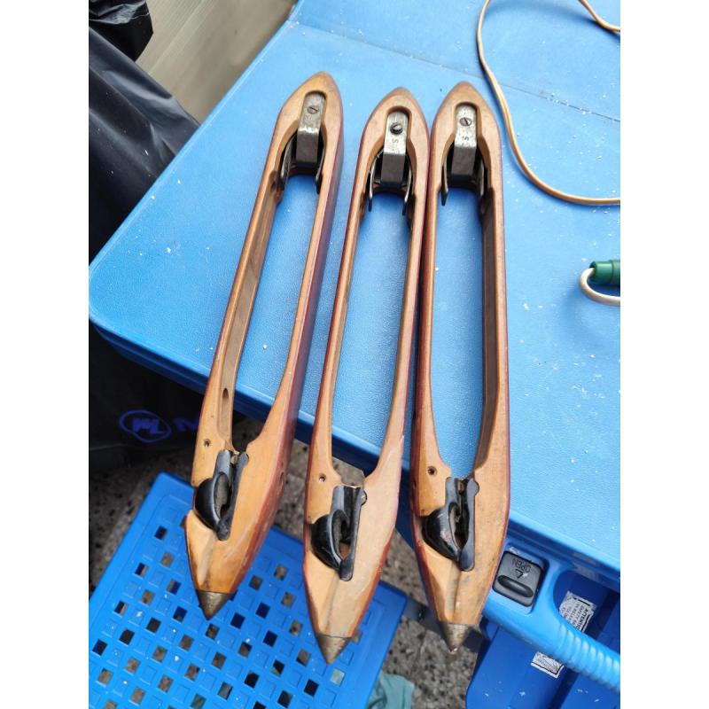 Antiguas lanzaderas de telar