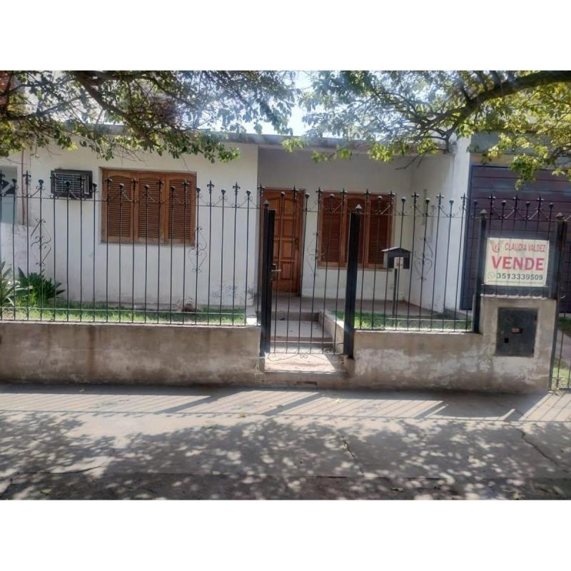 ¡Excelente oportunidad! Casa de 2 dormitorios en Barrio Patricios.
