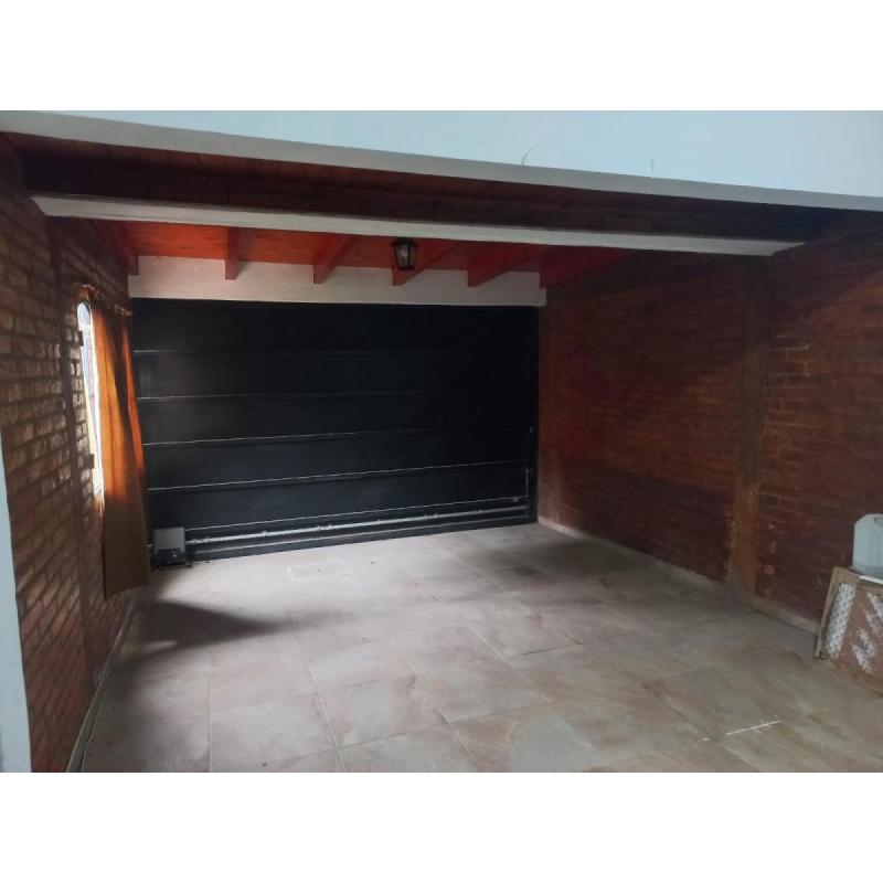 Amplia Casa en Venta - 3 Dorm. (Apta Crédito Hipotecario) - 11