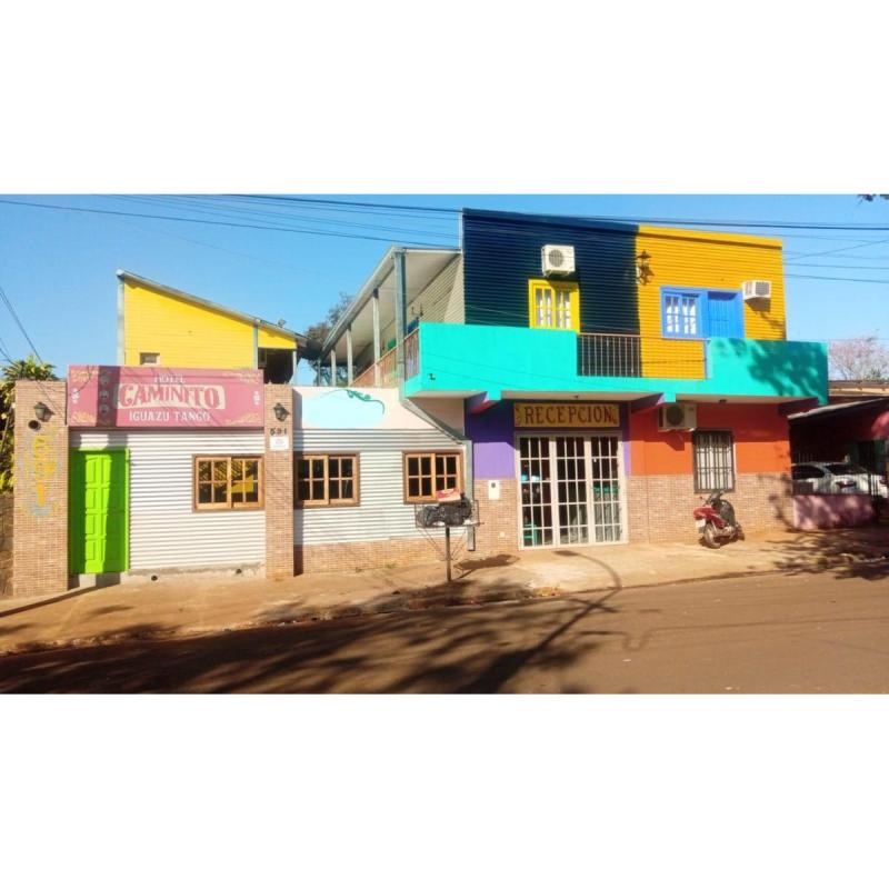 ¡¡¡ Gran Oportunidad !!! Se Vende por razones de salud Hotel funcionando en Puerto Iguazú - Misiones