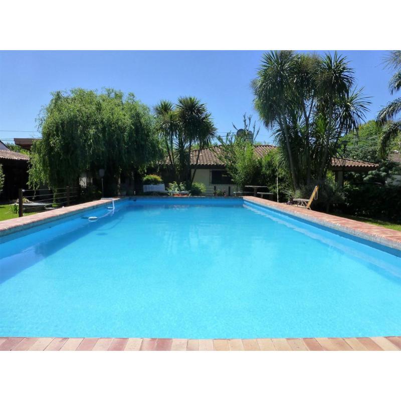 Alquilo Excelente Casaquinta City Bell . Reuniones-alojamiento