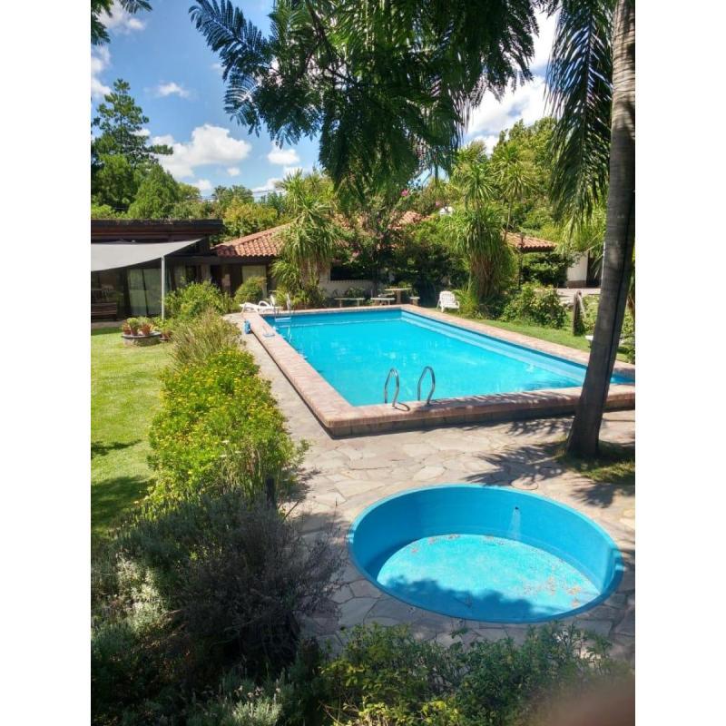 Alquilo Excelente Casaquinta City Bell . Reuniones-alojamiento - 12