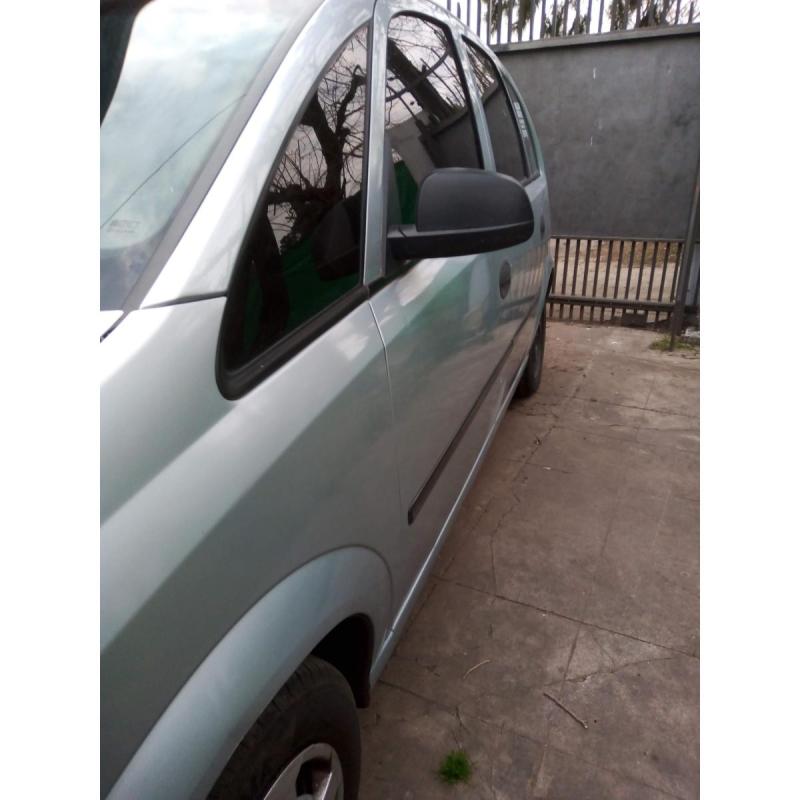 Vendo Meriva 1.8 GLPlus 2010 c/GNC Único Dueño - 3