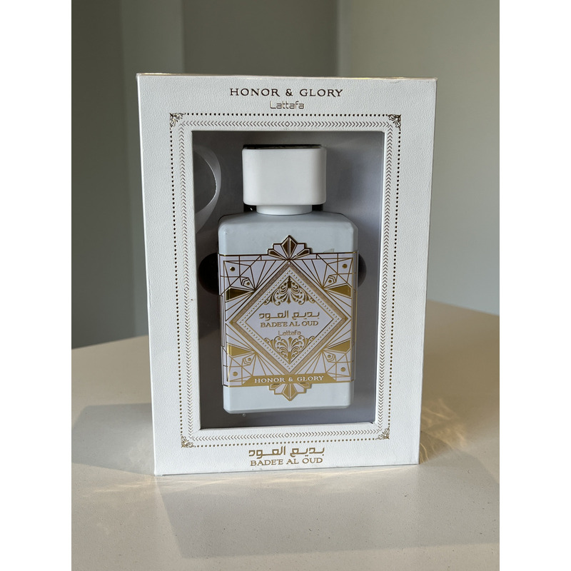 Perfume Lattafa Honor & Glory: Elegancia y Distinción en Cada Nota