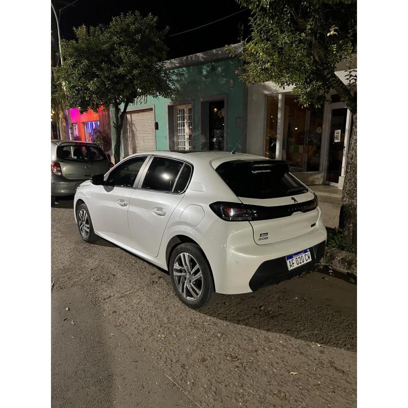Peugeot 208 Feline 1.6 Tiptronic 2021 – ¡Listo para tu próxima aventura! - 4