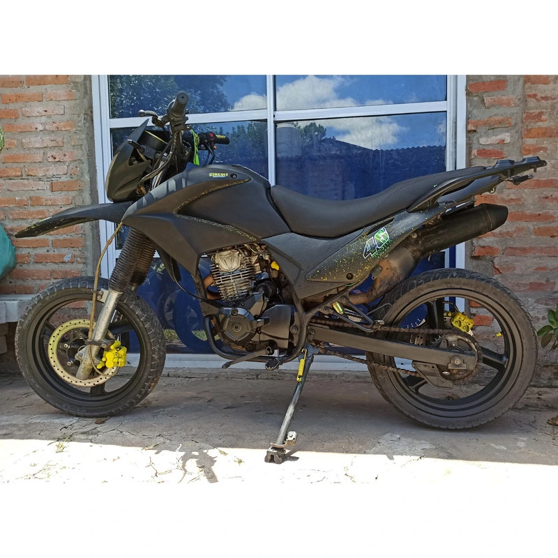 Moto Zanella ZR OHC 200cc Tipo Motard - Impecable y Lista para Transferir