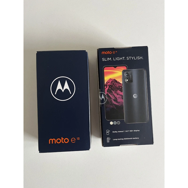 Motorola E13 Slim Light Stylish 8GB+128GB - Nuevo, En Caja Cerrada