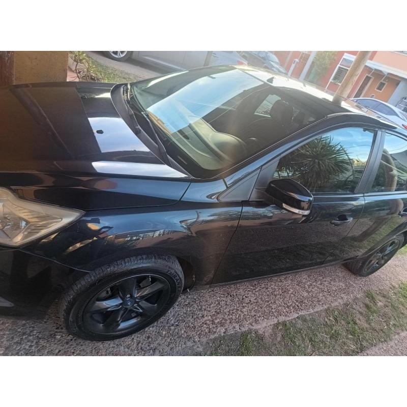Ford Focus 2.0 Trend Plus - 8