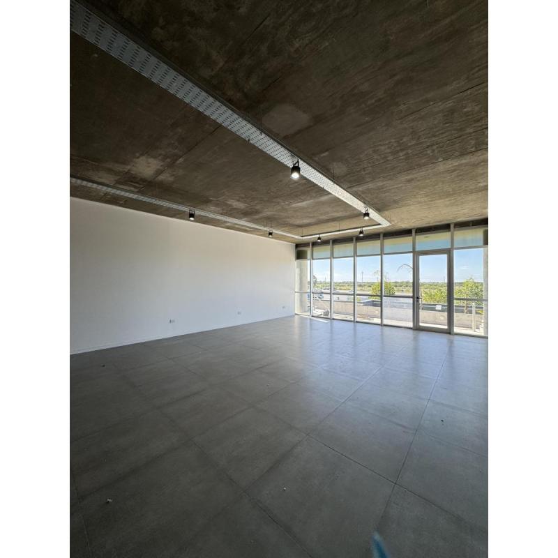 Alquiler de oficina ubicada Hudson de 77 mts