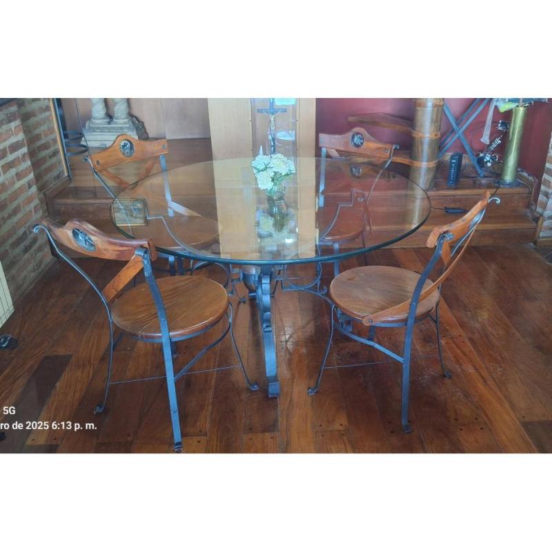 Juego de Comedor base mesa 5 sillas