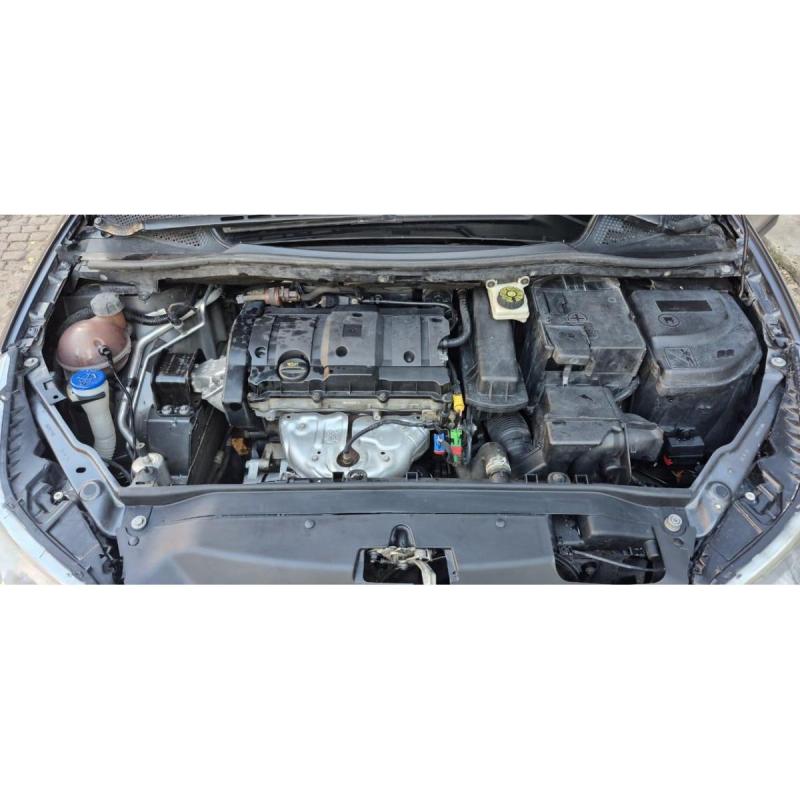 Vendo o permuto Citroën c4 2013 nafta 1.6 pack look ... - 8