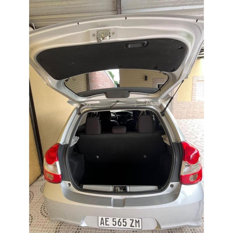 TOYOTA ETIOS X 5 Puertas 2020 43.000 km - 8