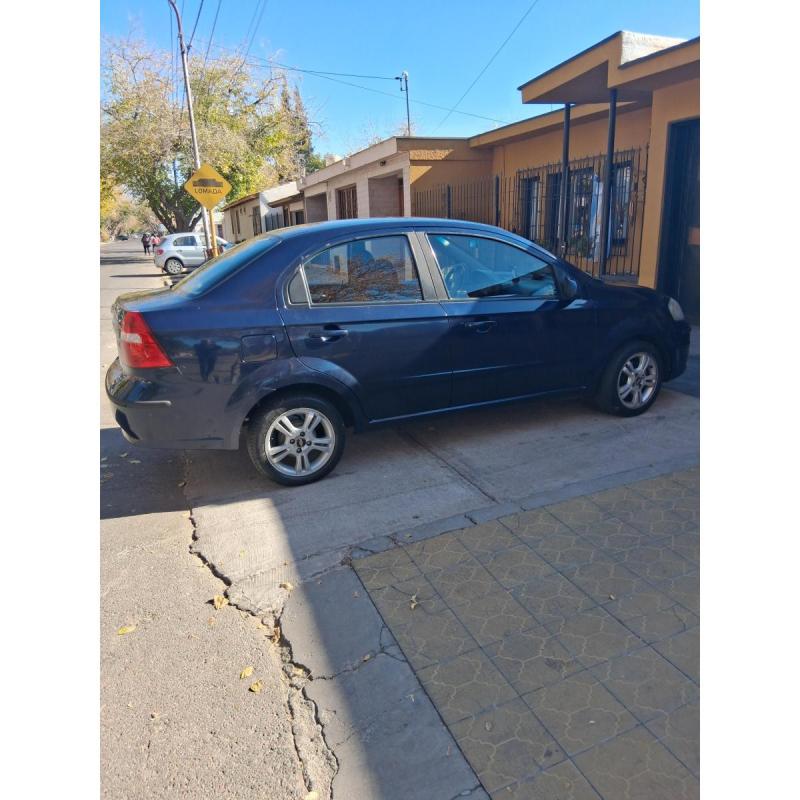 VENDO CHEVROLET AVEO 2009 164.000KM - 6/13