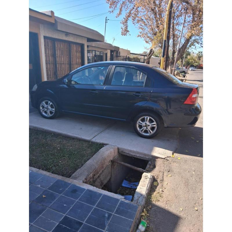 VENDO CHEVROLET AVEO 2009 164.000KM - 7/13