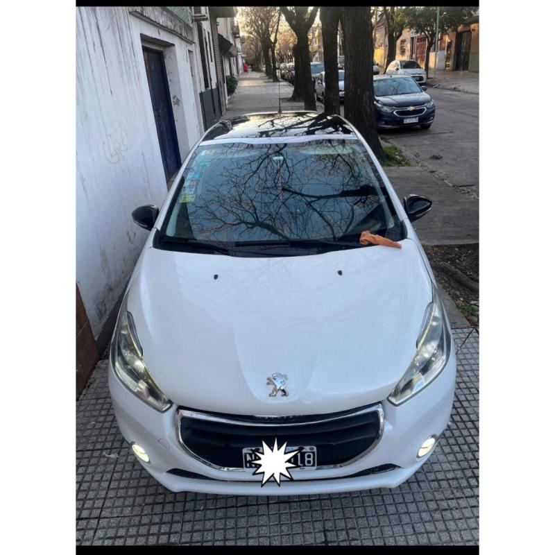 Peugeot 208 Allure 1.6 Touchscreen