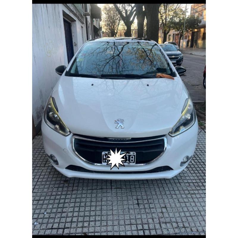 Peugeot 208 Allure 1.6 Touchscreen - 2