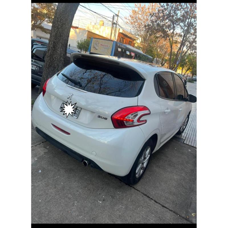 Peugeot 208 Allure 1.6 Touchscreen - 3