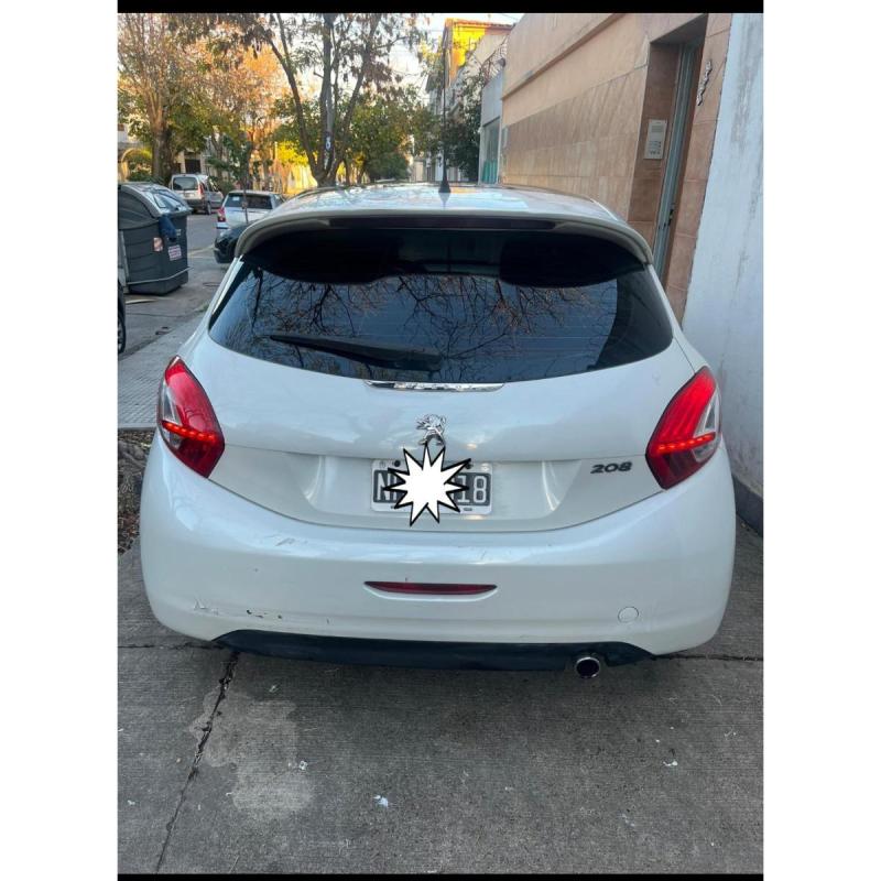 Peugeot 208 Allure 1.6 Touchscreen - 4