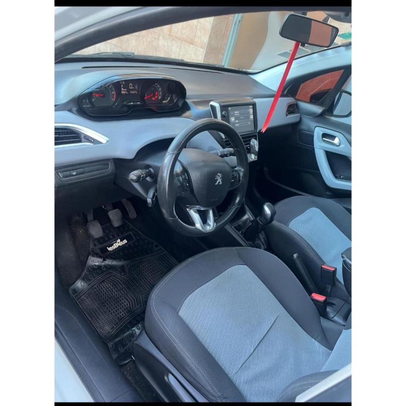 Peugeot 208 Allure 1.6 Touchscreen - 6