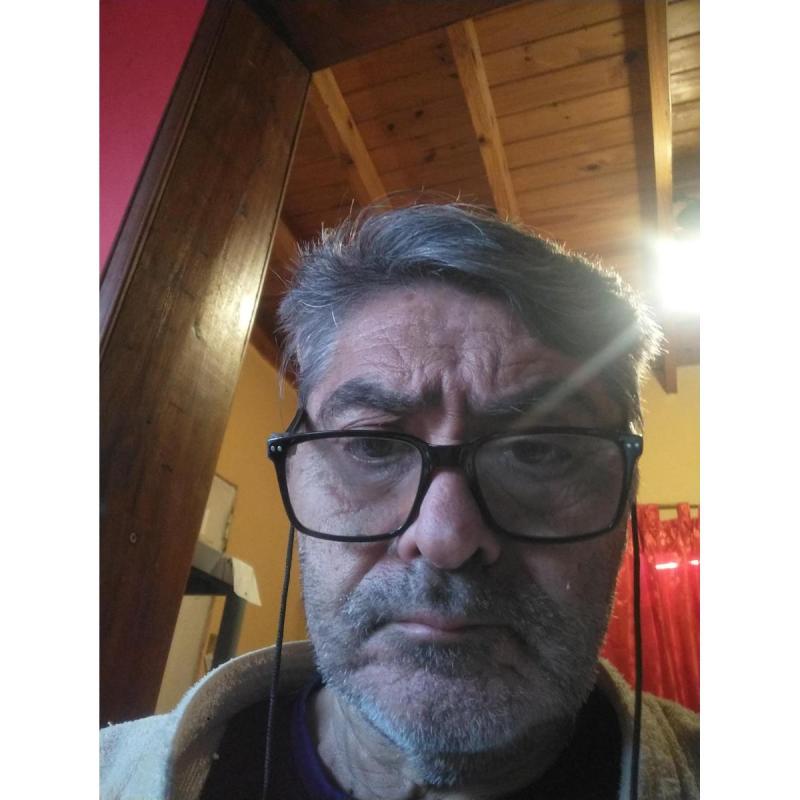 Realizó tareas d plomería y varios