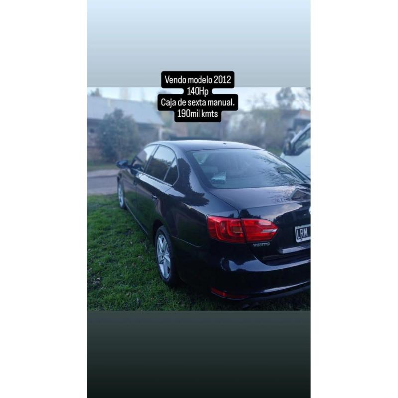 Vendo vento tdi 2012 140hp Con 190 mil km reales Caja de 6 manual 4 cubiertas nuevas - 2