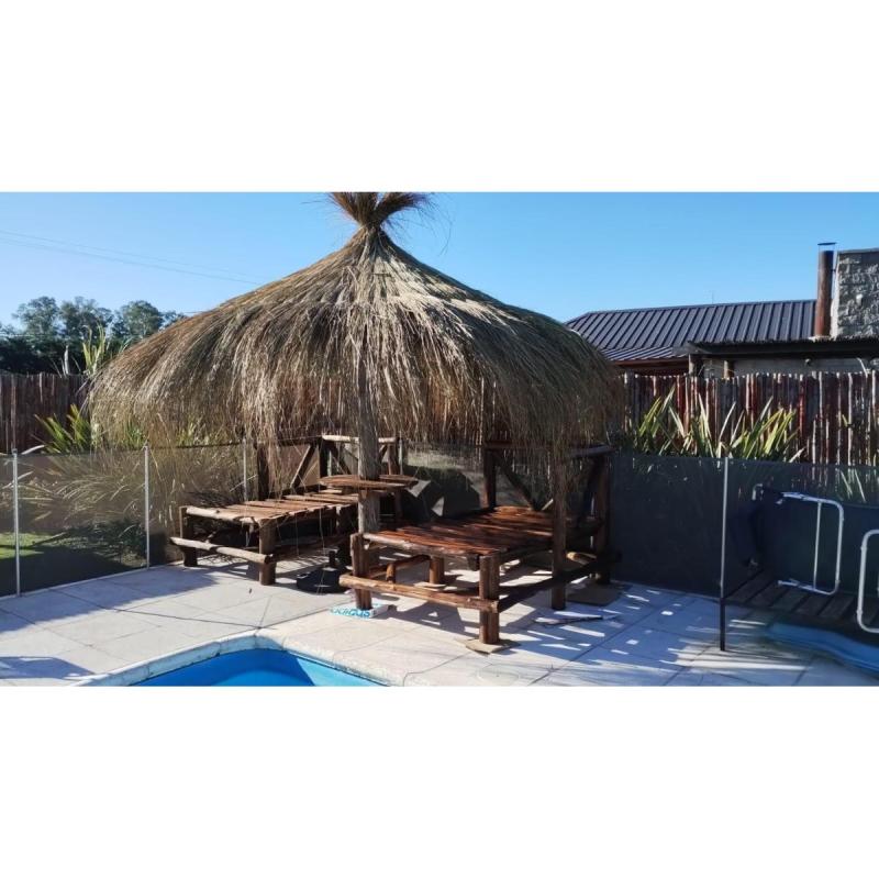 Quinchos, Pergolas, Sombrillas, decks - 8/11