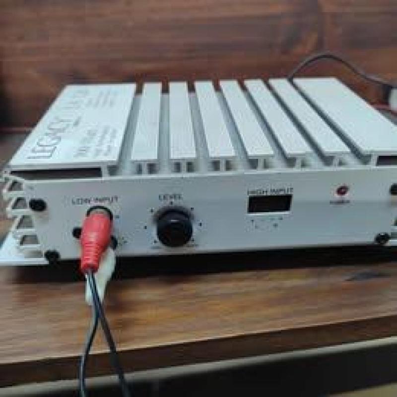 Amplificador para auto 12 v o 220v