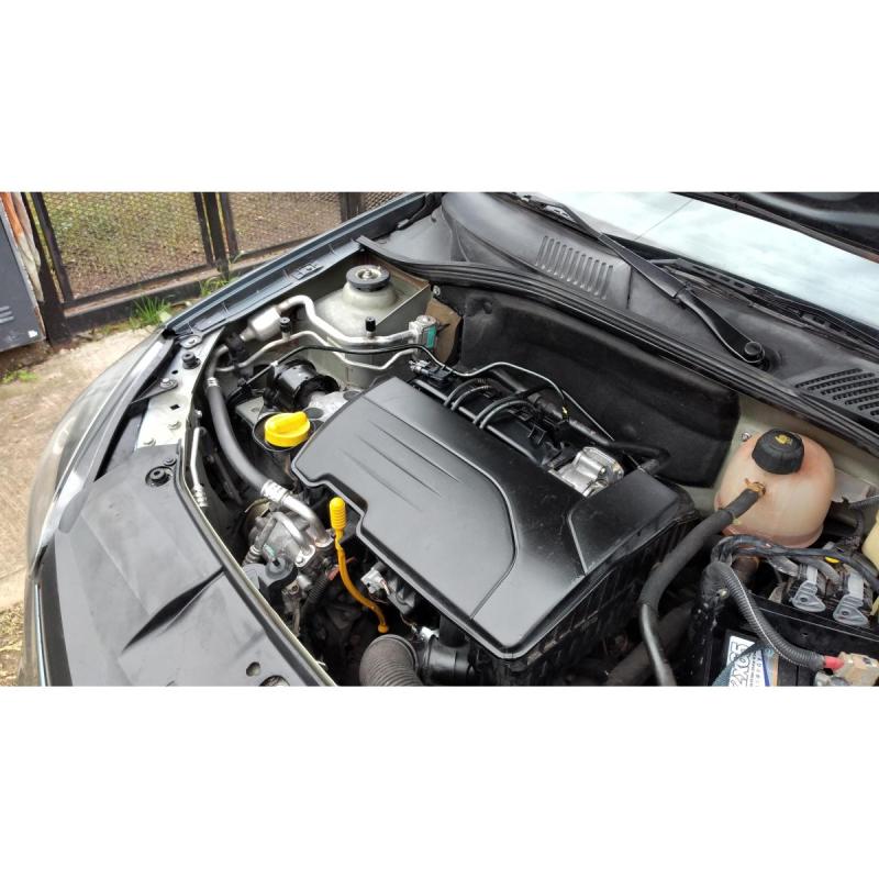 Clio Mio 2013 muy cuidado