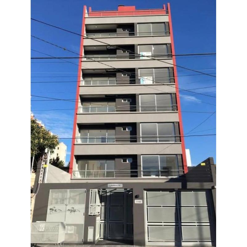 Alquiler de Departamento Mono - Ambiente 6to Piso en Morón Centro