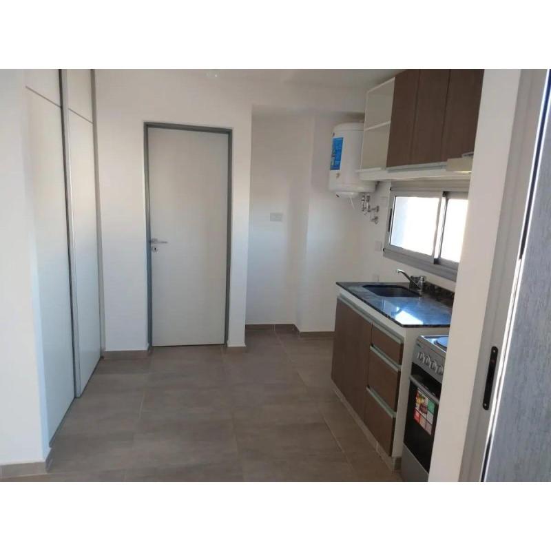 Alquiler de Departamento Mono - Ambiente 6to Piso en Morón Centro - 8