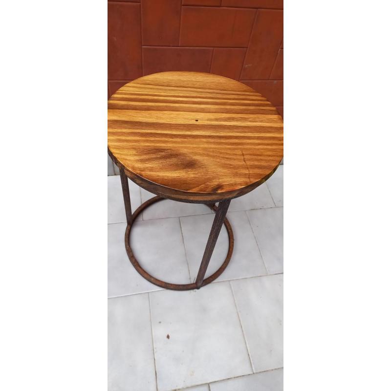 Juego de mesas nido de estilo industrial