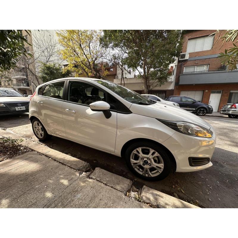 Ford Fiesta 1.6L S Plus Año 2017 - 6