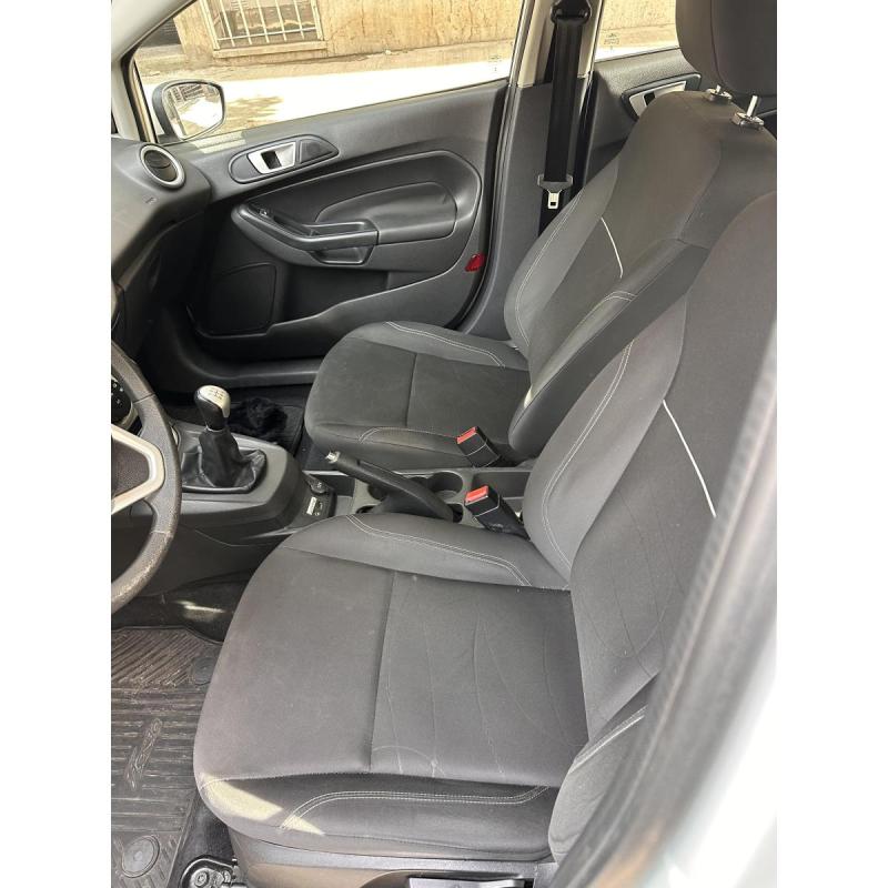 Ford Fiesta 1.6L S Plus Año 2017 - 10
