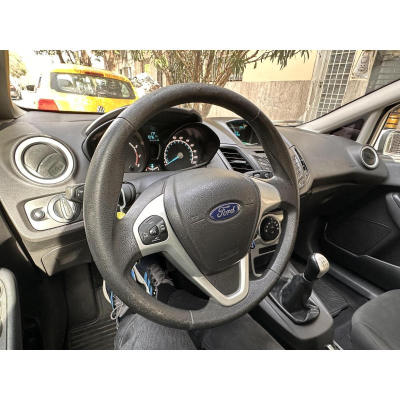Ford Fiesta 1.6L S Plus Año 2017 - 12