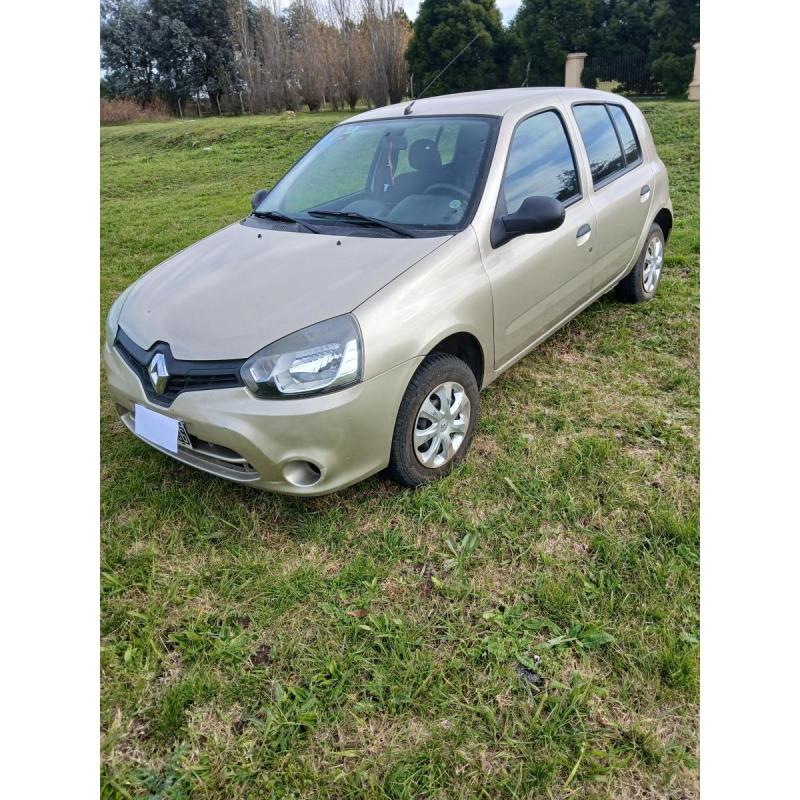 Renault Clio cinco puertas , unica mano 1.2 2015